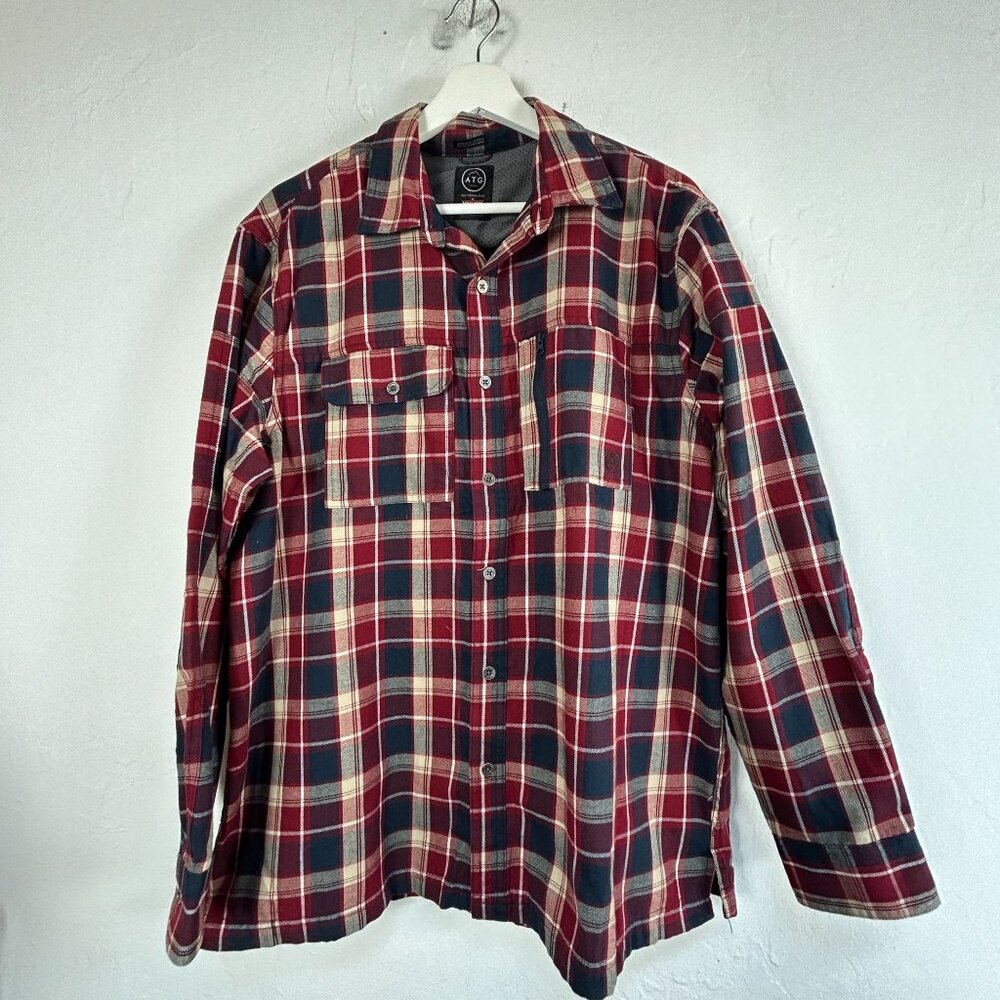 Wrangler ATG Mens Large Plaid Button Up Shirt Organic Cotton Elbow Patch Red